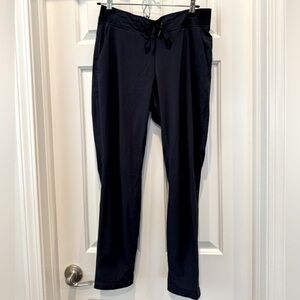 Athleta work ankle pant size 6 navy